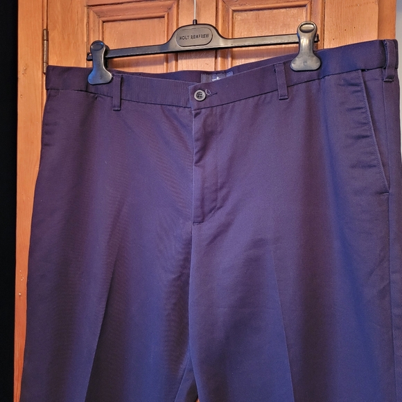 Men's Dockers Casual Pants in black size 42 x 30 - Picture 2 of 13